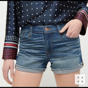 High-rise denim short in faded indigo